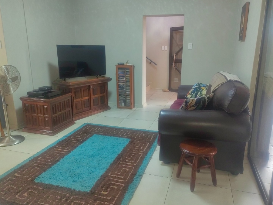 4 Bedroom Property for Sale in Rhodesdene Northern Cape